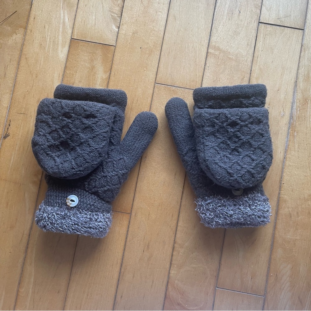 Women flip top gloves